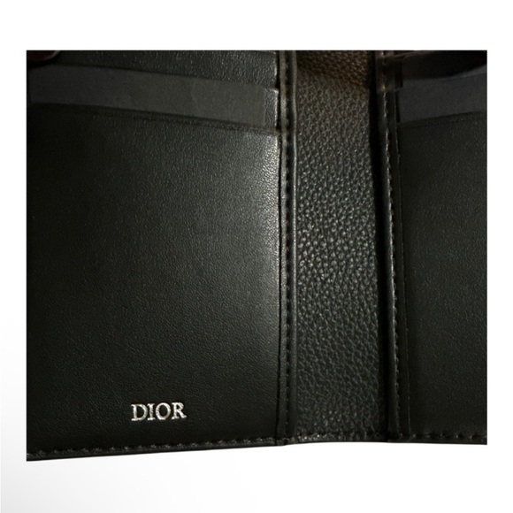 Dior Black Pebbled Leather Wallet GWP ✨ w/ box and dust pouch - Picture 2 of 6